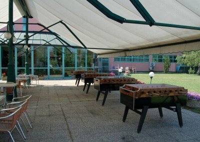 Csocsó asztalok csapatépitő tréningre - Holiday Inn - Budapest