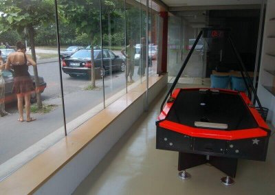 Léghoki asztal bérlés céges családi napra - Wax kultúrgyár - Budapest