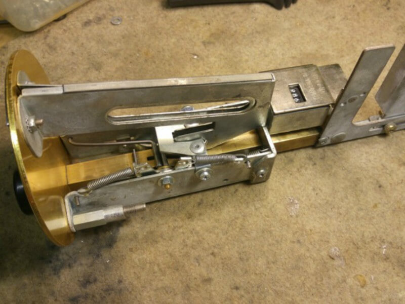 És íme az újjávarázsolt érmevizsgáló. És íme az újjávarázsolt érmevizsgáló.