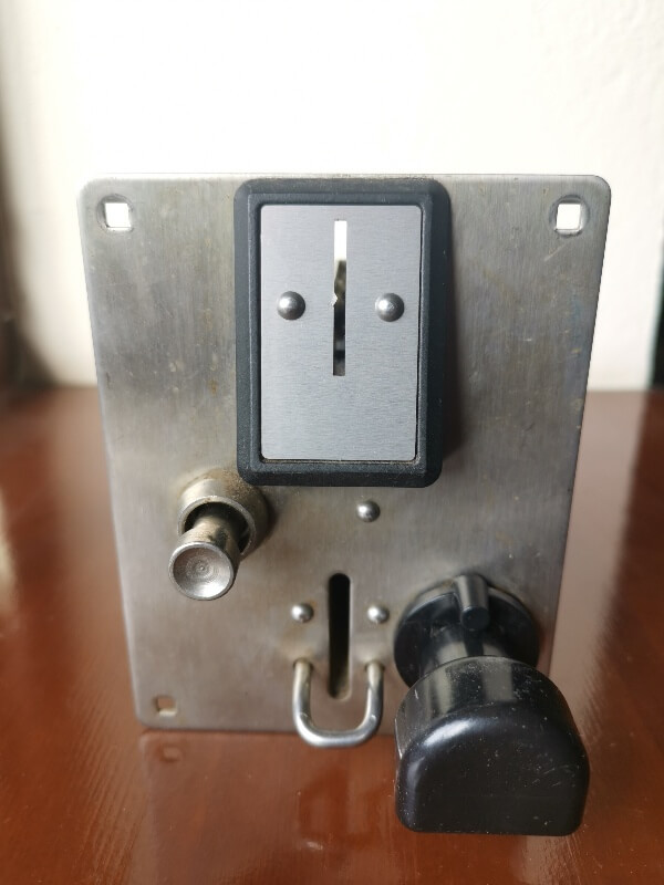 Sardi érmevizsgáló, Zseton 27 előlap Sardi érmevizsgáló, Zseton 27 előlap